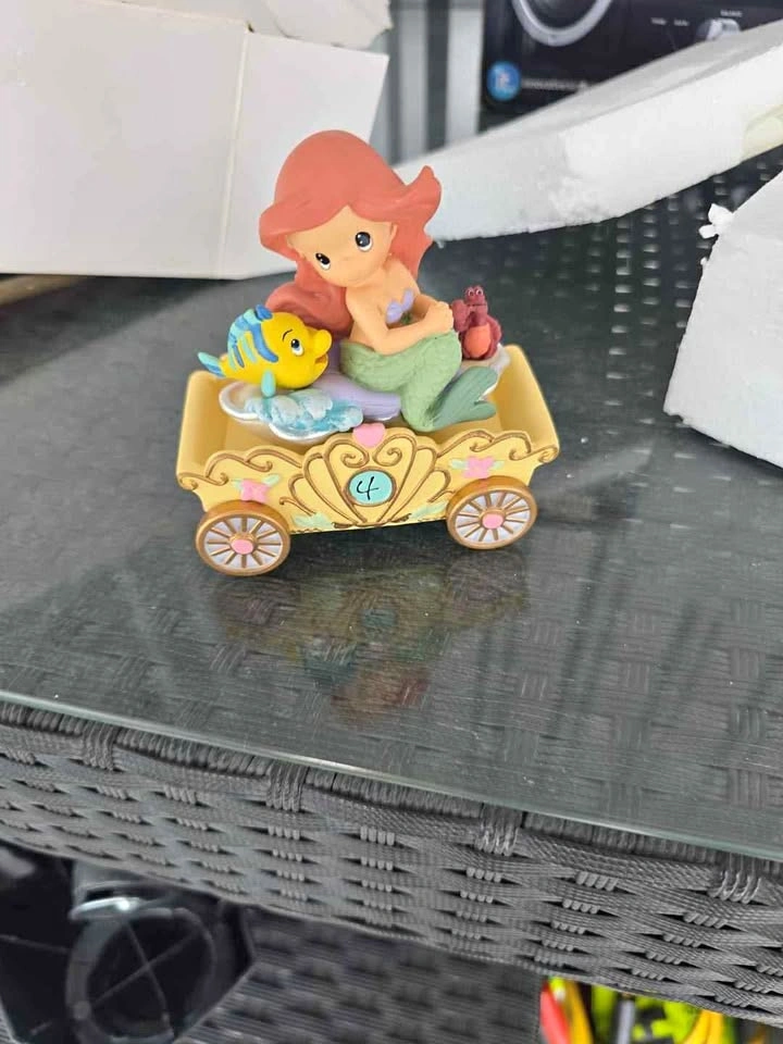Precious Moments Disney Showcase Ariel Birthday Parade Car #4