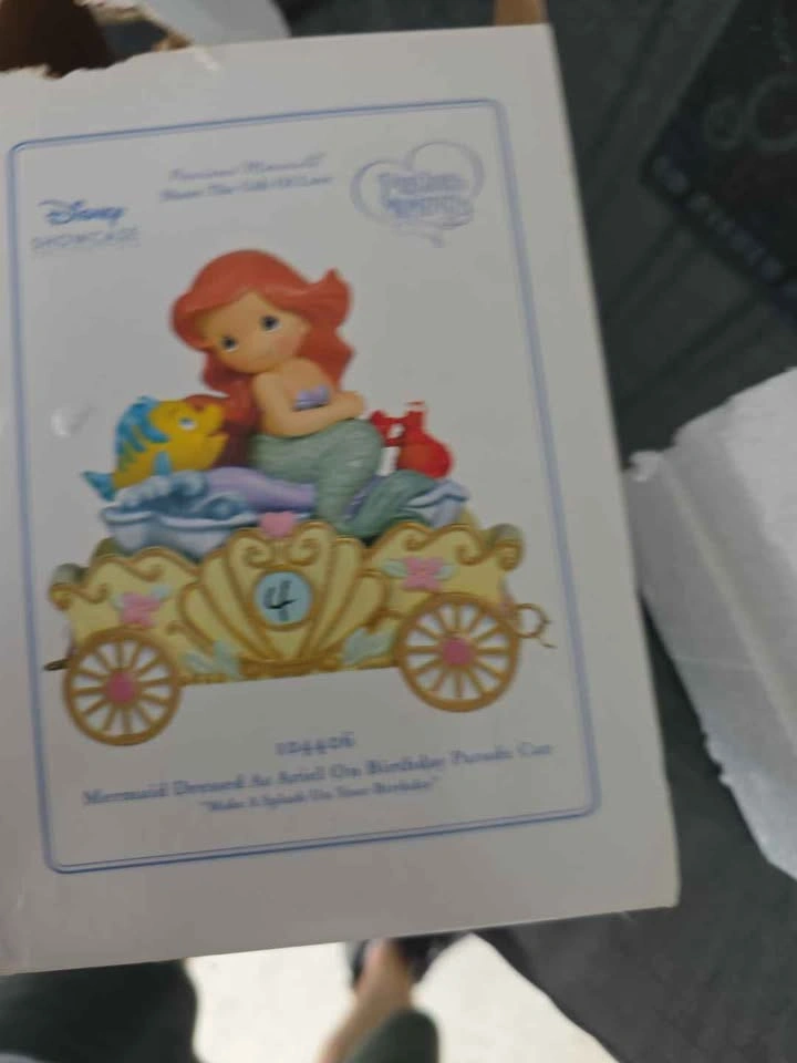 Precious Moments Disney Showcase Ariel Birthday Parade Car #4 - photo 4