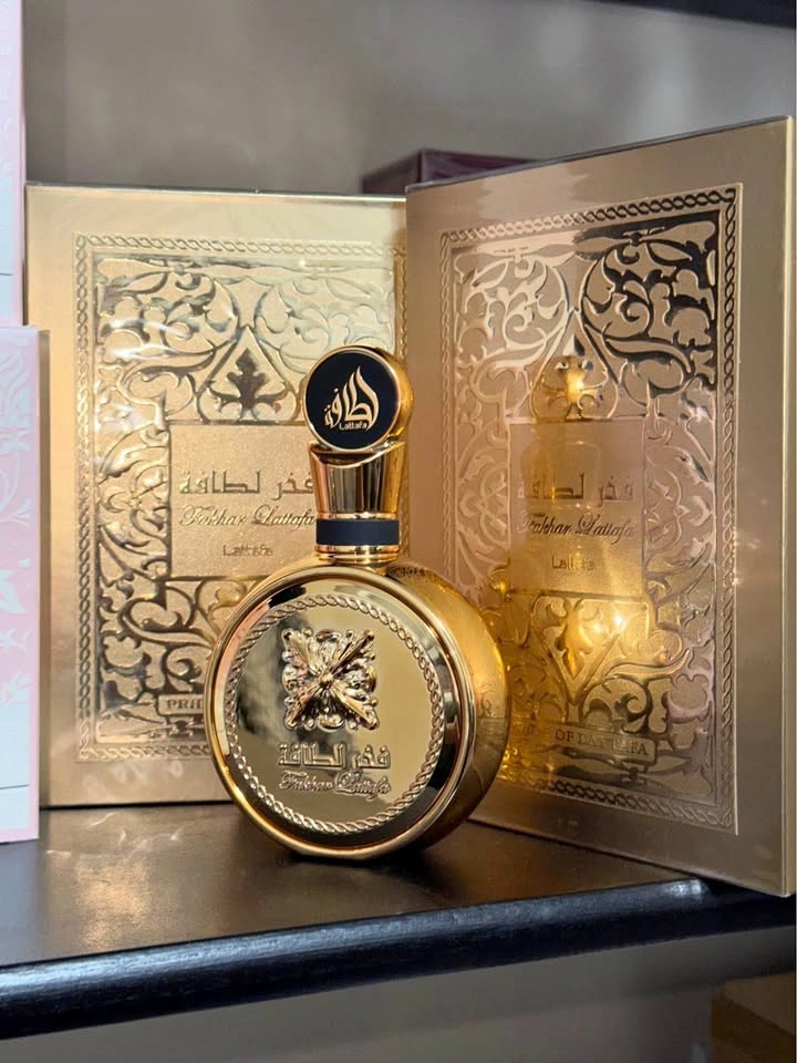 Lattafa Fakhar Extrait - Perfume