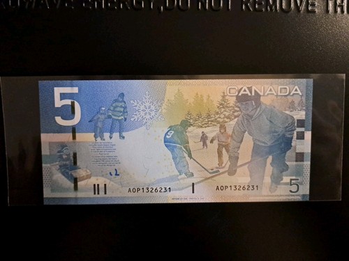 2006 Bank of Canada $5 Four Digit Radar Note AOP 1326231 UNC - photo 2