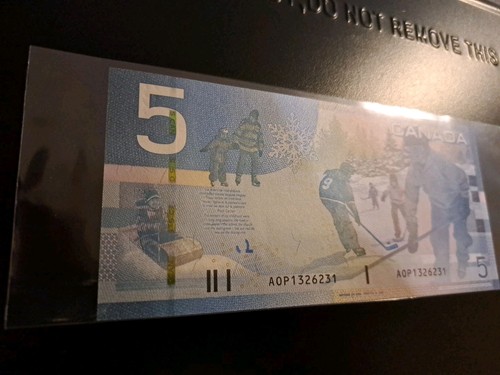 2006 Bank of Canada $5 Four Digit Radar Note AOP 1326231 UNC - photo 3
