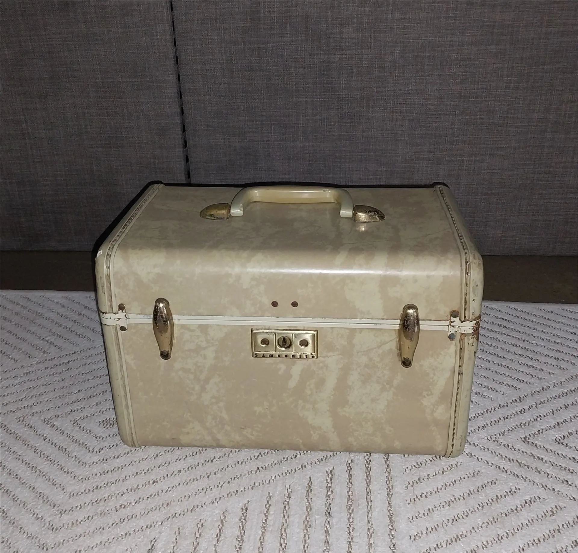 Vintage Samsonite Train Case - photo 3