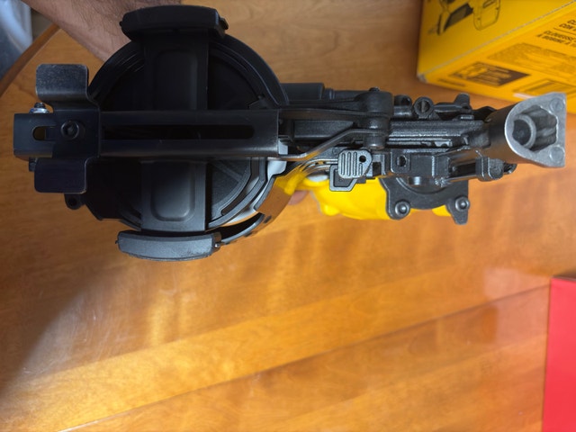 DEWALT 15-Degree Pneumatic Coil Roofing Nailer - photo 4