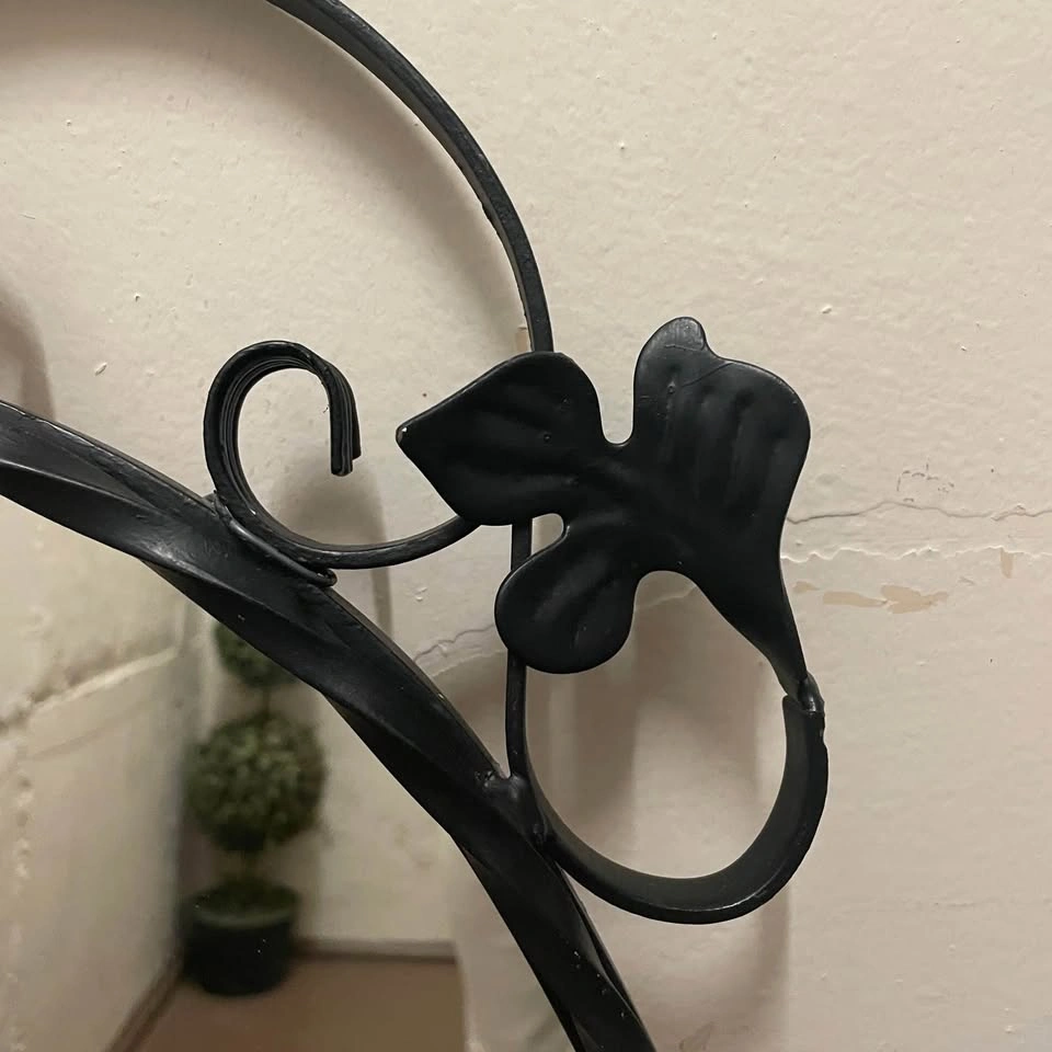 VTG Bombay Co. Oval Wrought Iron, Black Accent Wall Mirror - photo 4