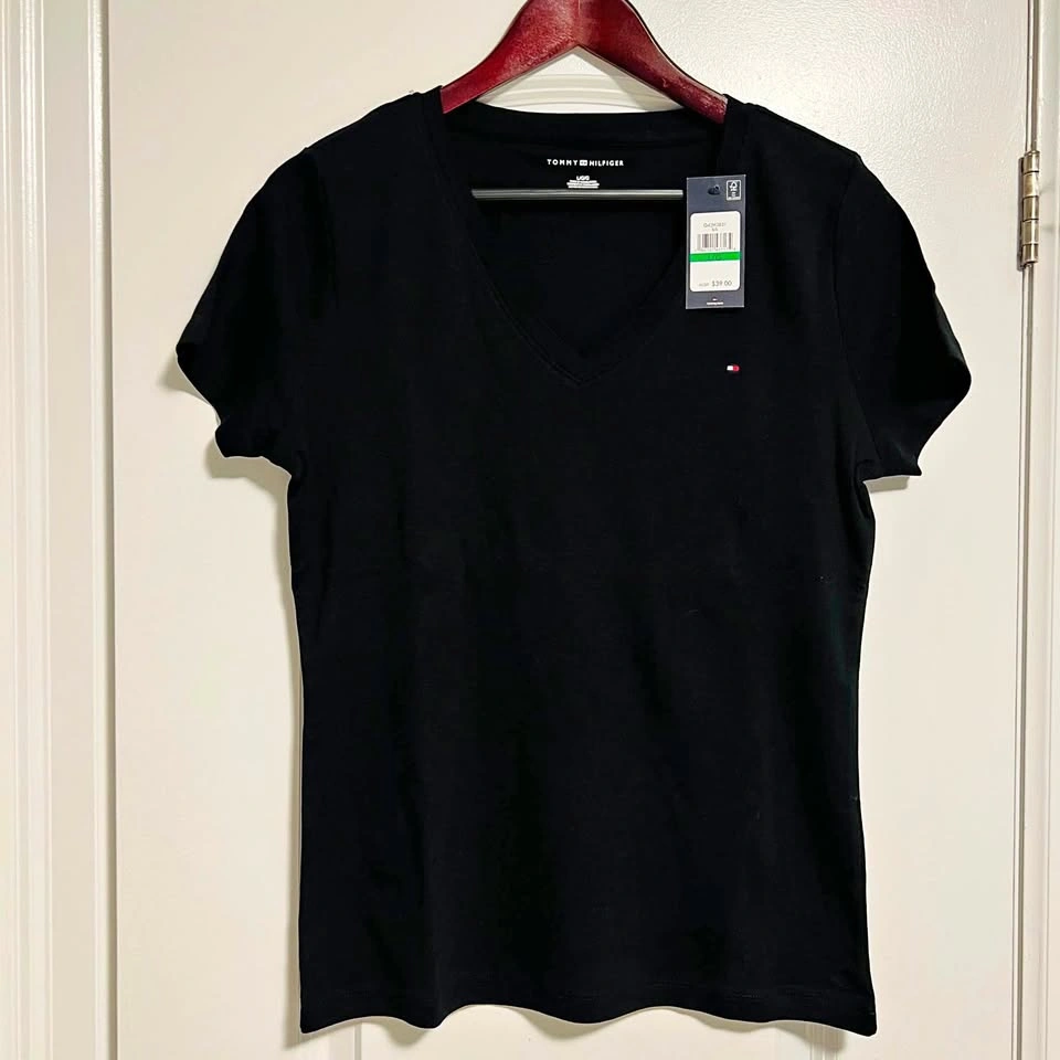 New Tommy Hilfiger V-neck Classic Women’s T-Shirt Size L