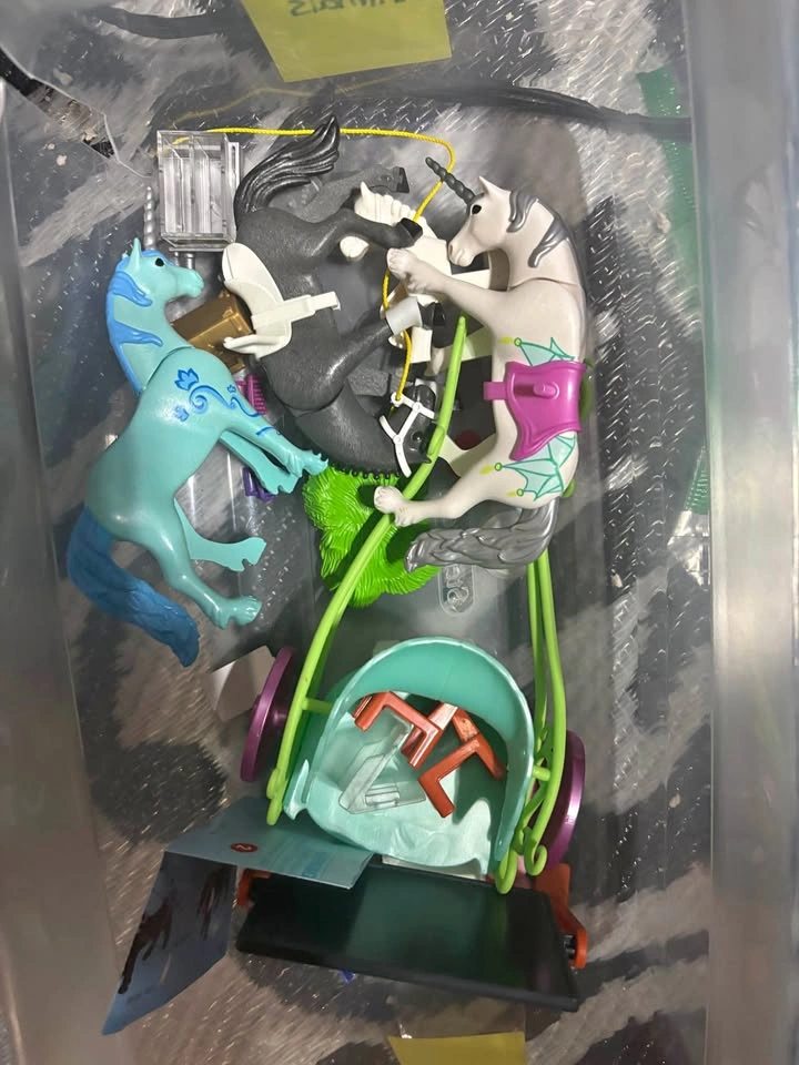 Playmobil Princess Unicorn and Horse Carriage Set