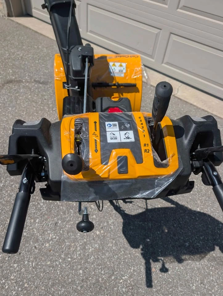 Cub Cadet 2X 24 Snow Blower - photo 3