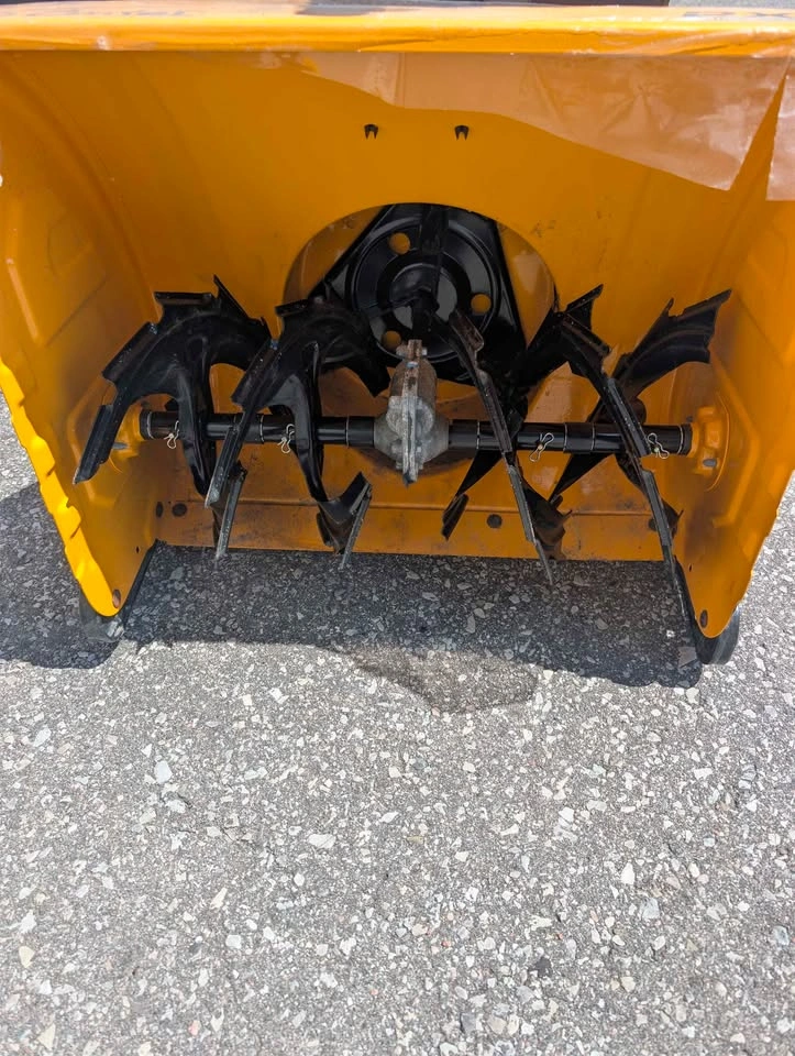 Cub Cadet 2X 24 Snow Blower - photo 4
