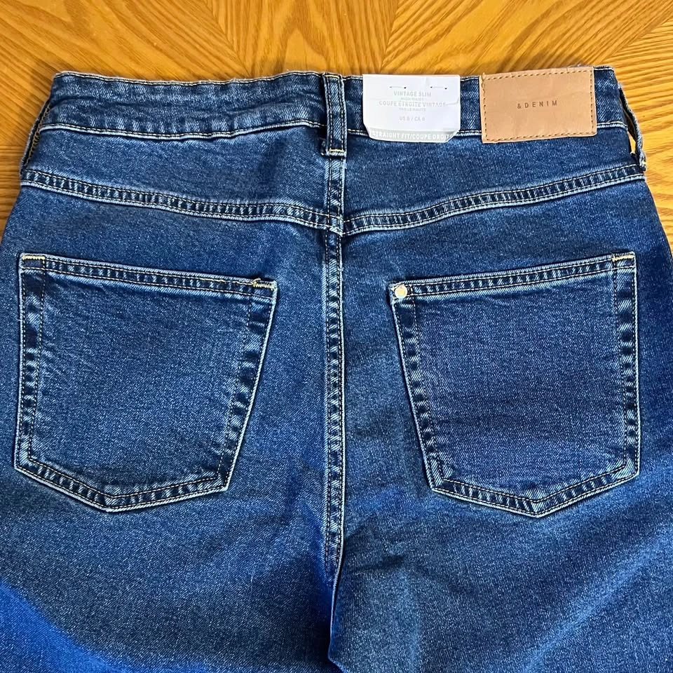 H&M Women’s Blue Jean Size 8 / Brand new - photo 3