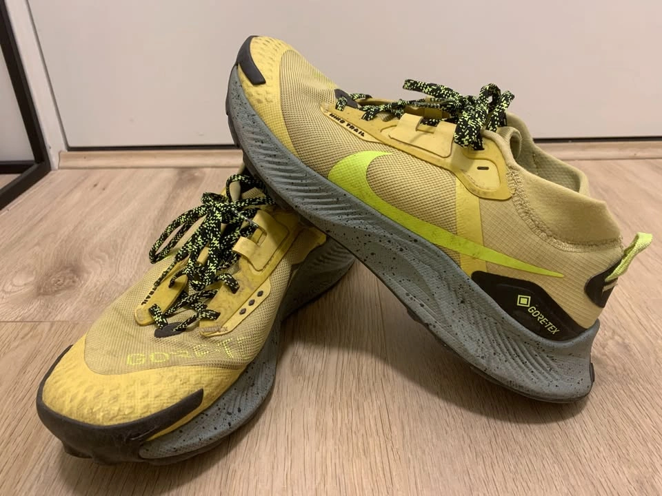 Nike Men's Pegasus Trail 3 Gore-Tex Waterproof Sneakers - photo 3