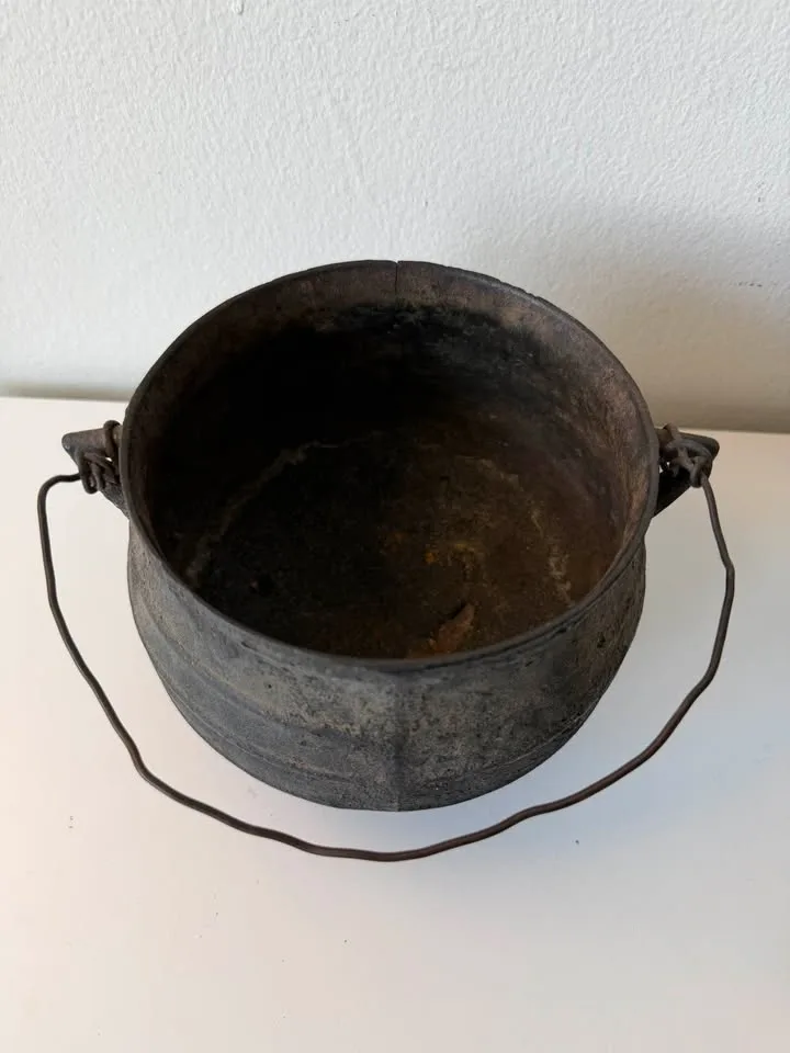 Antique 19th Century Cast Iron Kettle Cauldron - photo 2