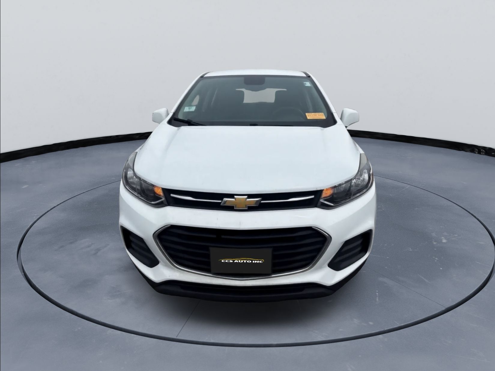 2018 Chevrolet Trax - photo 2