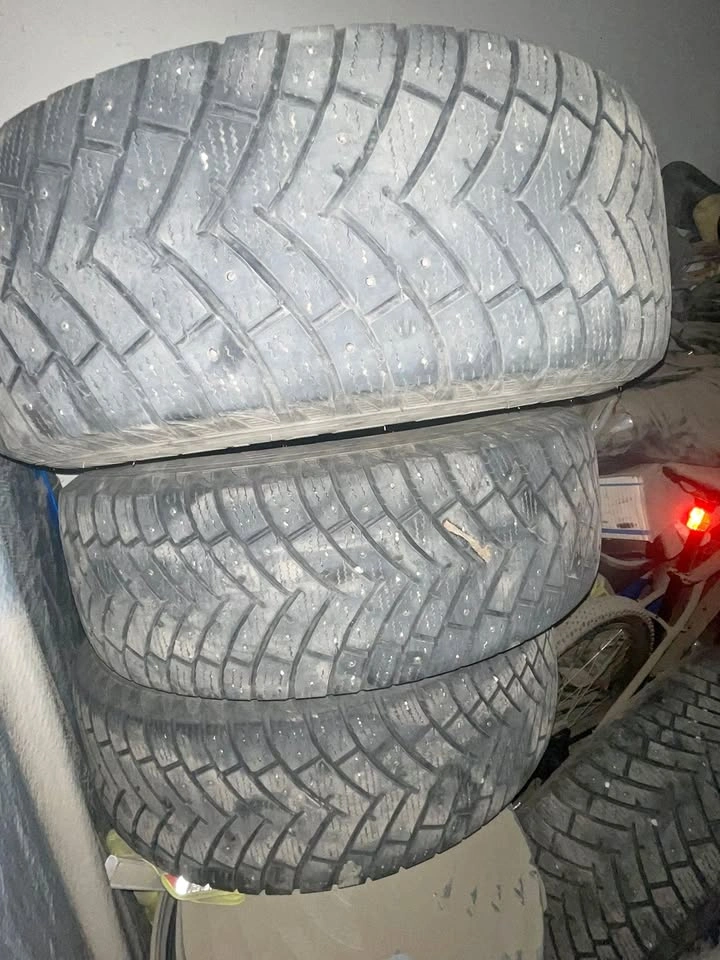 225/65R17 STUDDED Ironman Winter Tires on Steel Rims (Set of 4)