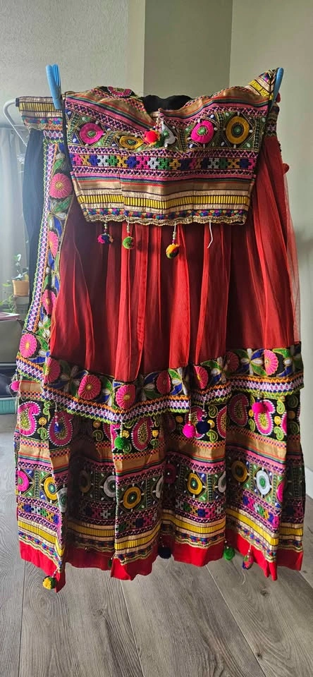 Traditional Embroidered Chaniya Choli Set - photo 5