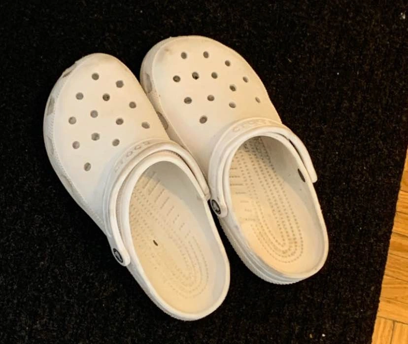 White Crocs Classic Clogs - photo 4