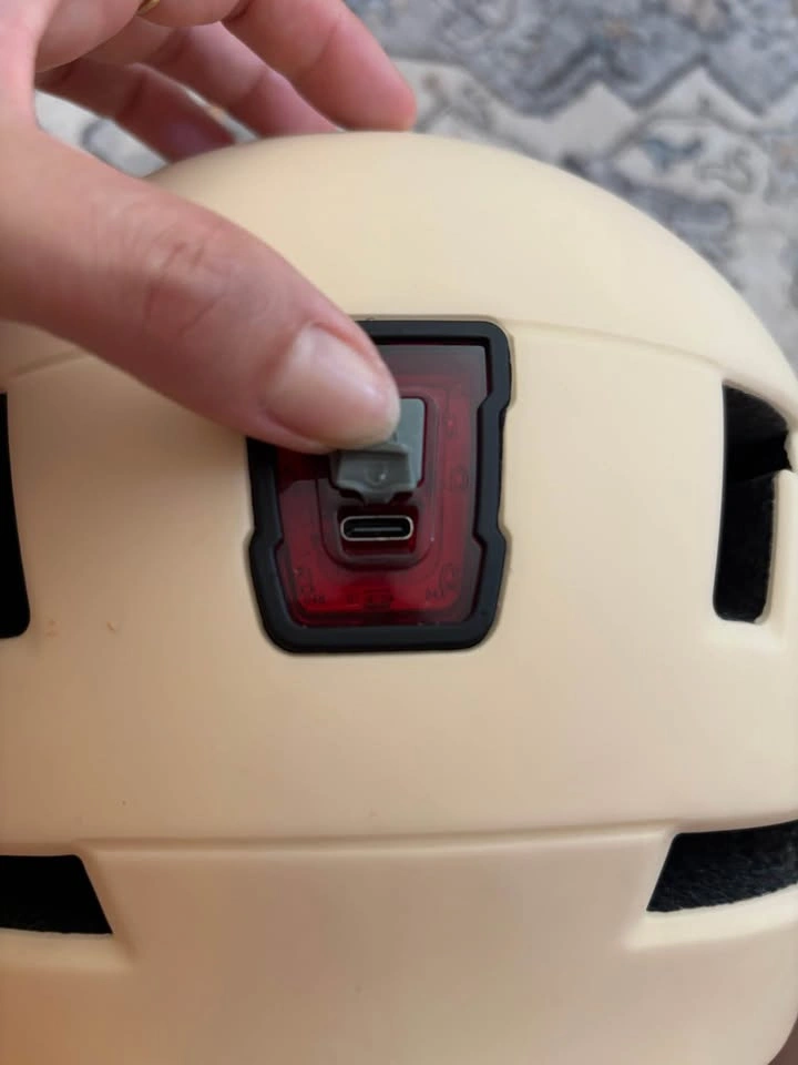 LED Bike Helmet with Front & Rear Lights – USB-C Rechargeable – - photo 4