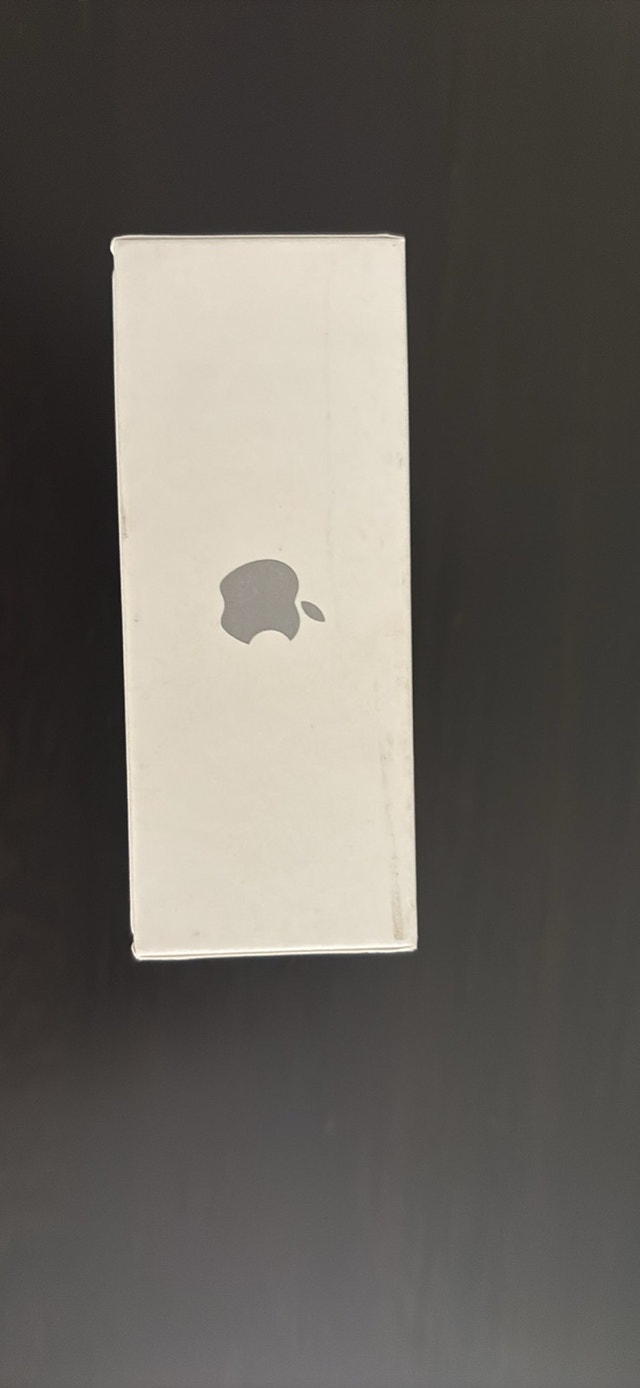 Apple AirPod 4s - photo 3