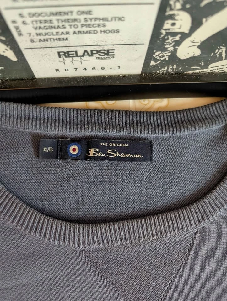 Ben Sherman Grey Crew Knit Pullover with V-Stitch Accent - photo 2