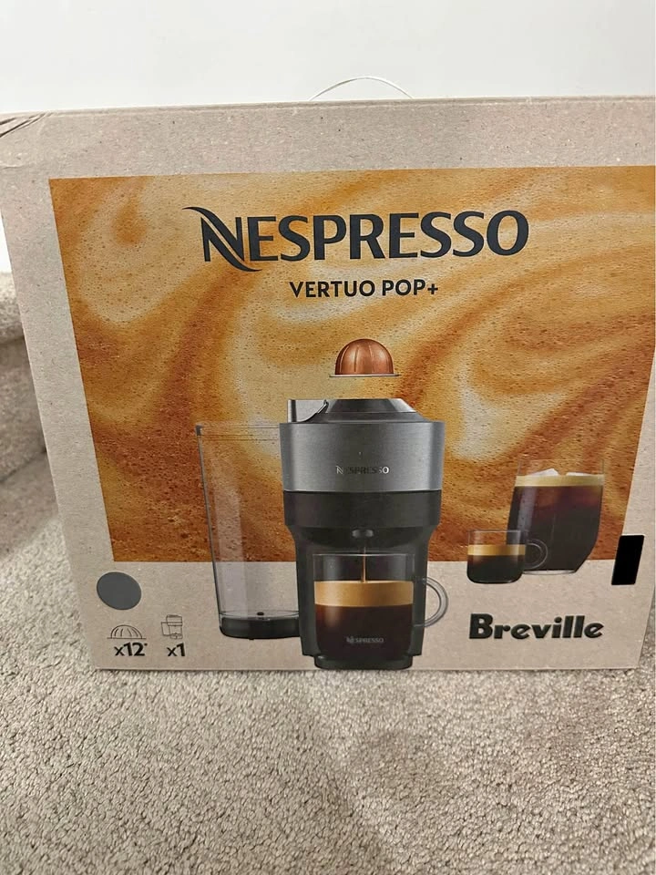 Nespresso Vetuo Pop+ with box