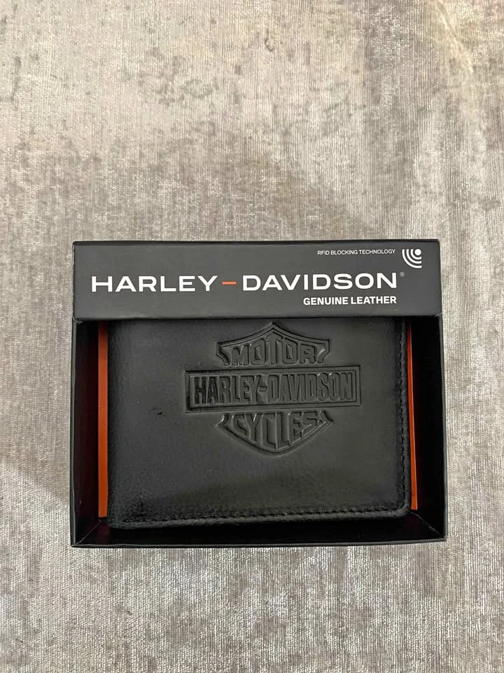 Harley-Davidson Men's Black RFID Bifold Wallet Embossed Logo