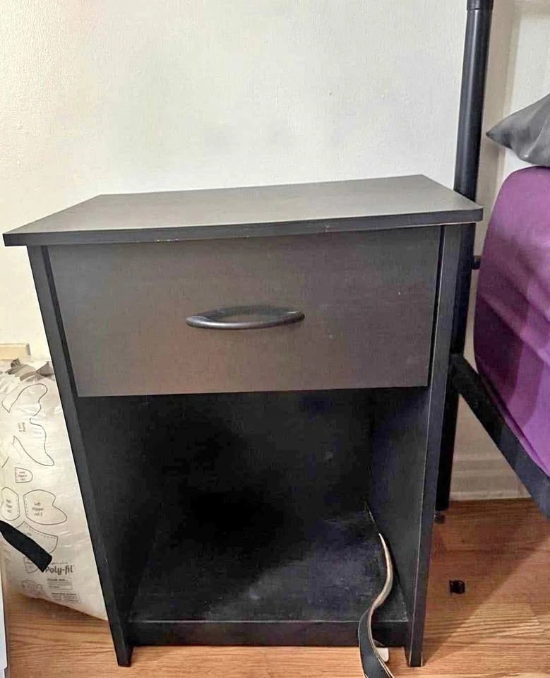 Bedside table/night chest