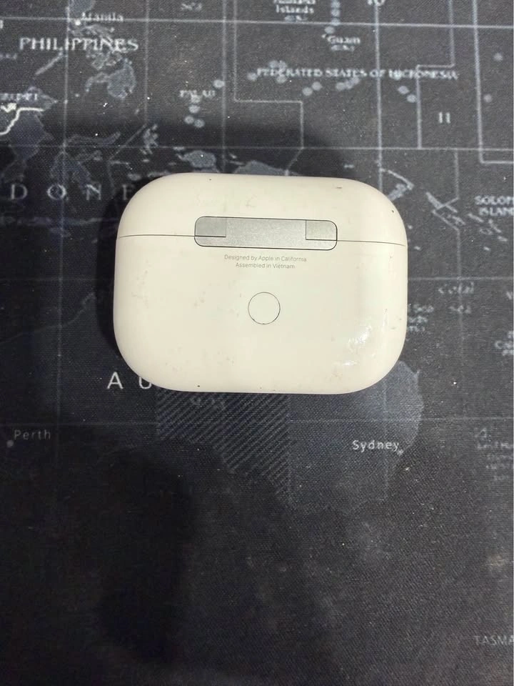 Apple AirPods Pro 2nd Generation - photo 2