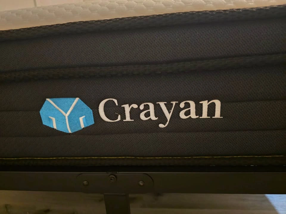 Crayan Queen Size Mattress 10” - photo 2