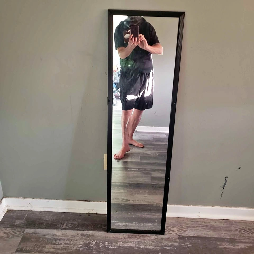 Stand up mirror