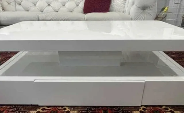 White coffee table image indicator(2)