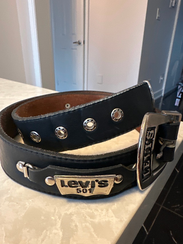 Vintage Levi's 501 black leather belt. Size L/XL. - photo 2