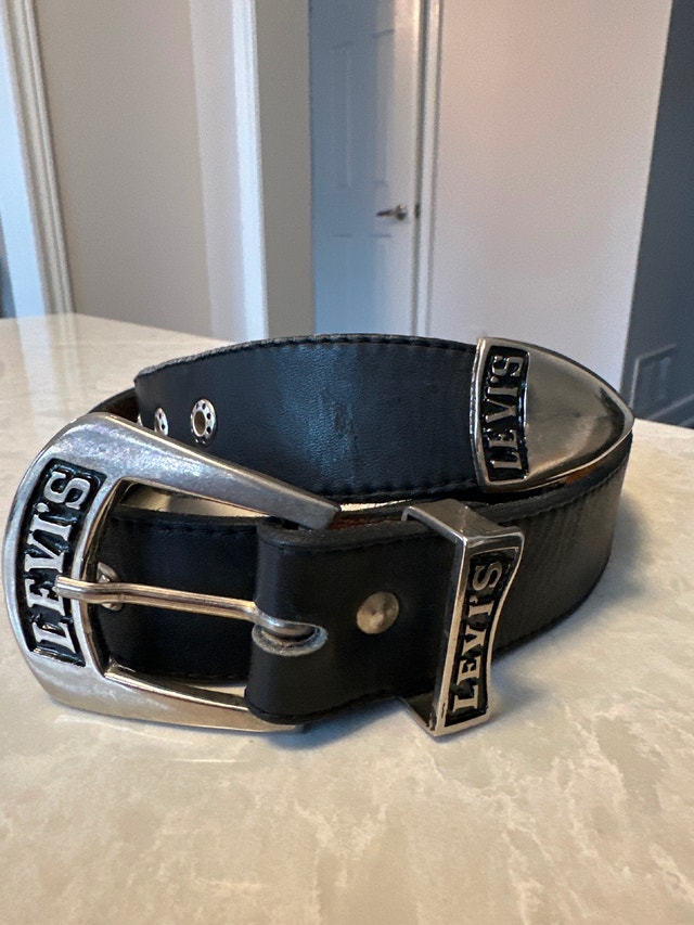 Vintage Levi's 501 black leather belt. Size L/XL. - photo 3
