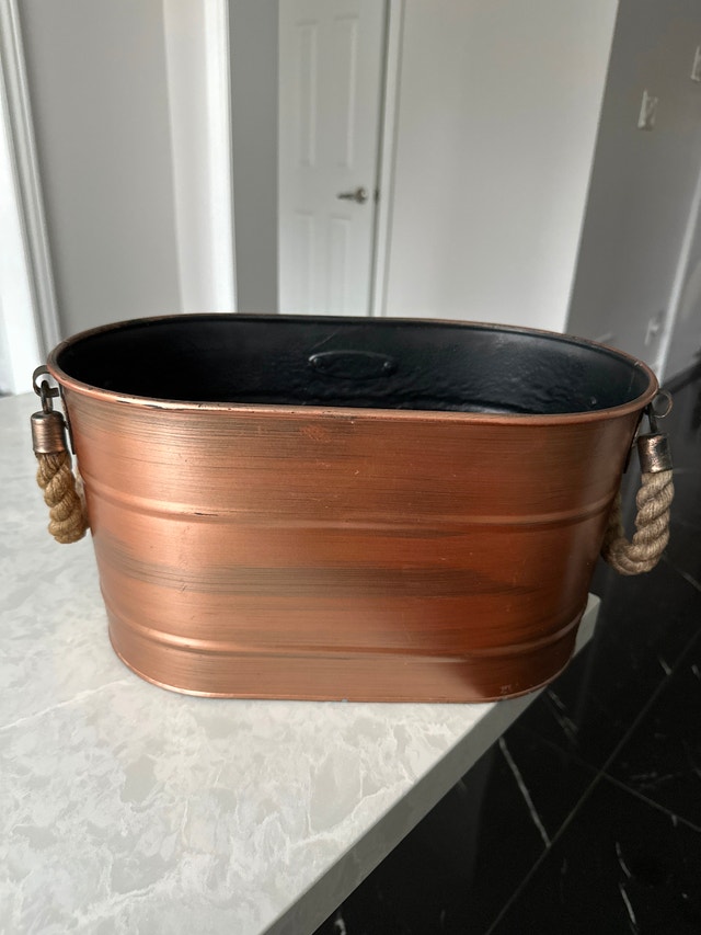 Vintage-style Russet & Silver copper-finish oval storage tub - photo 3