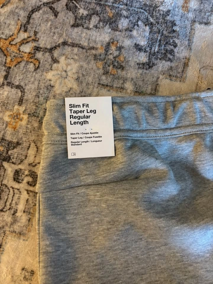 New Nike Sportswear Tech Fleece Joggers – XXL – Heather Grey - photo 3