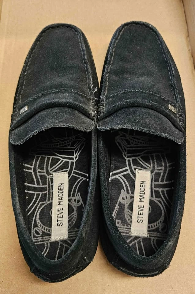 Steve Madden FEENOM Men's Black Suede Penny Loafers - Size 9 - photo 3