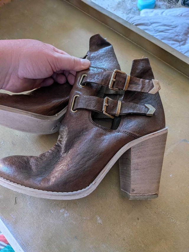 Women's Brown Leather Upper Ankle Boots