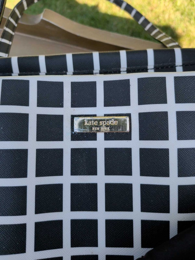 Kate Spade Diaper Bag with Change Mat - photo 2