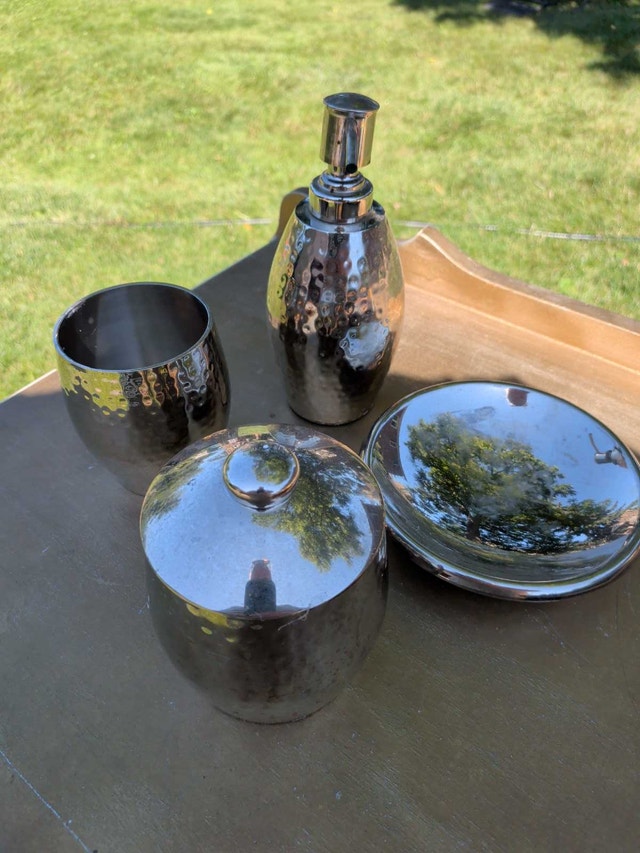 Gluckstein Home Bathroom Set