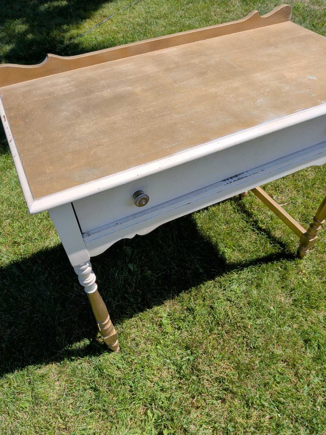 Cream & Gold Desk - photo 4