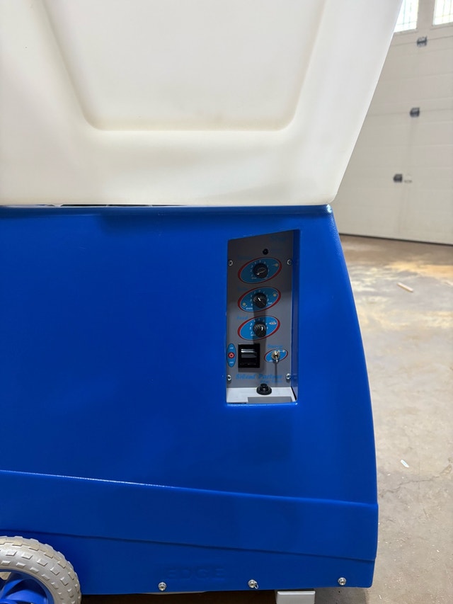 Silent Partner Tennis ball machine (REPLACED BATTERY) - photo 4