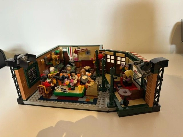 Lego 21319 - Central Perk - Friends-100% complete - photo 2