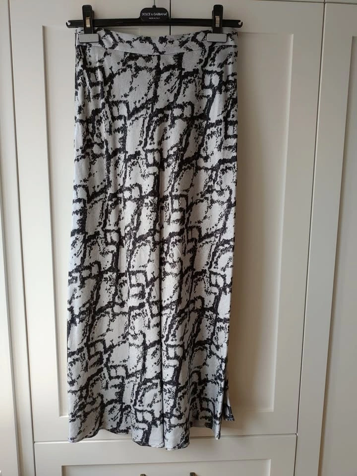 Massimo Dutti Maxi Skirt - US4 - photo 2
