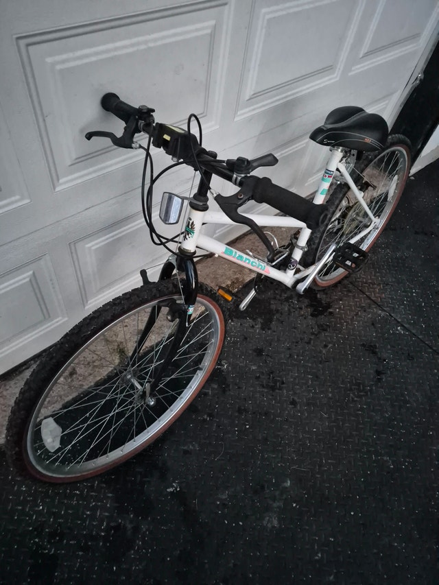 24'' wheel bike white Bianchi bicycle - photo 2
