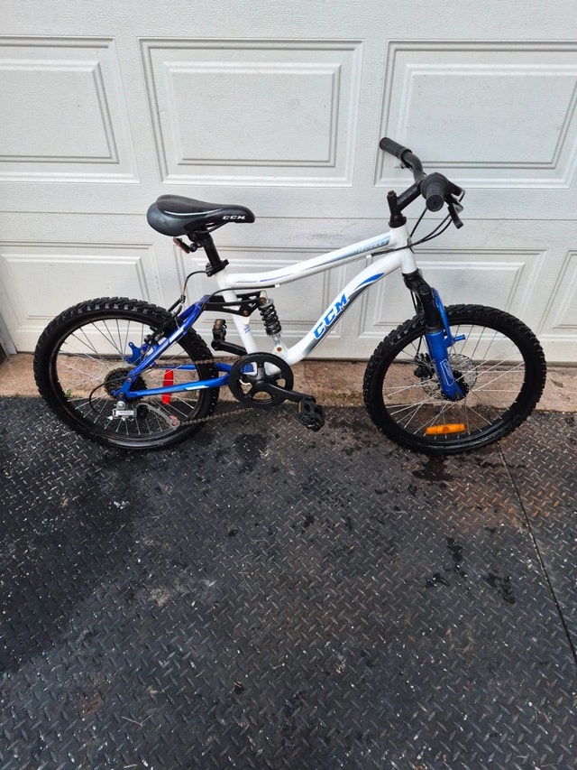 20'' CCM Assault Dual Suspension White Bicycle - photo 5