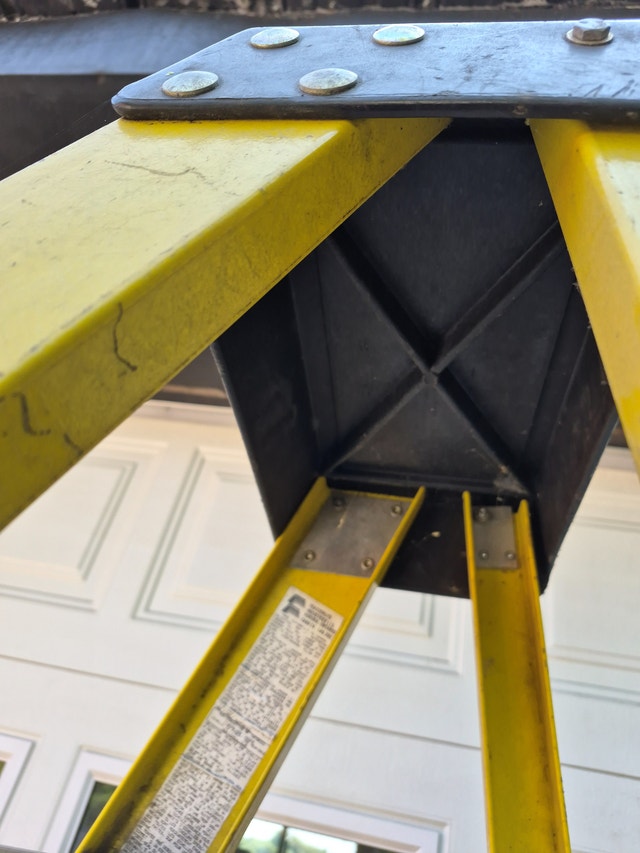 Fiberglass ladder featherlite yellow 6ft step ladder - photo 4