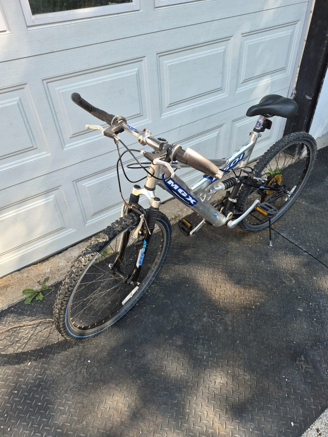 24'' wheels aluminum dual suspension mountain bike silver MGX D5 - photo 2