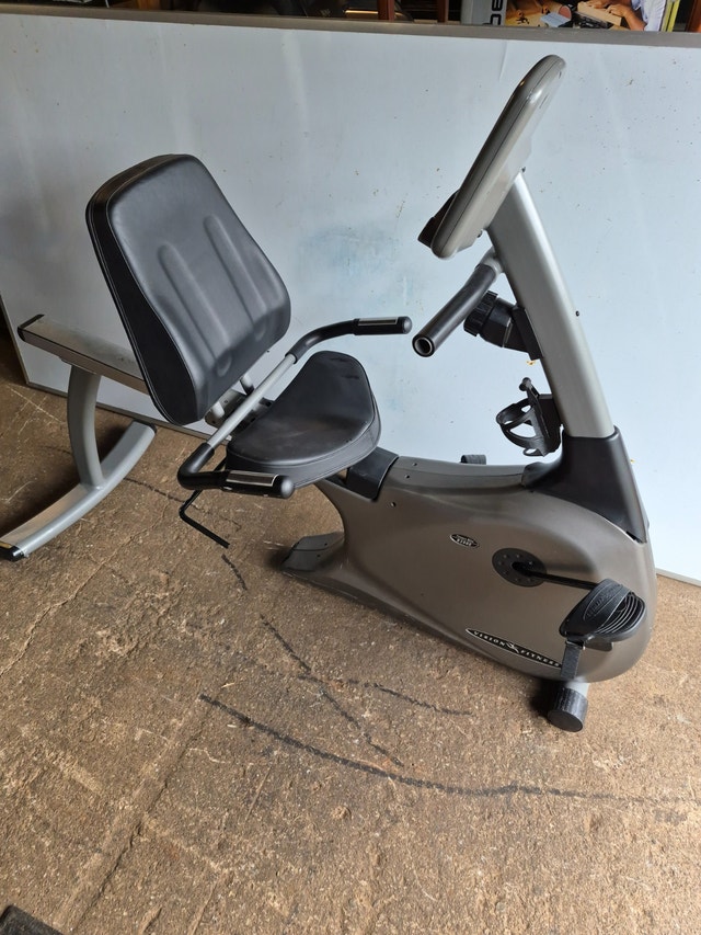 Vision Fitness R2000 Recumbent Exercise Bike