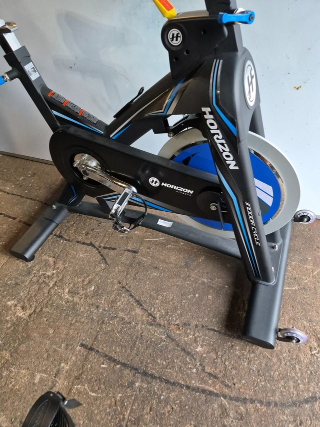 Horizon Indoor cycle upright stationary bicycle - photo 2