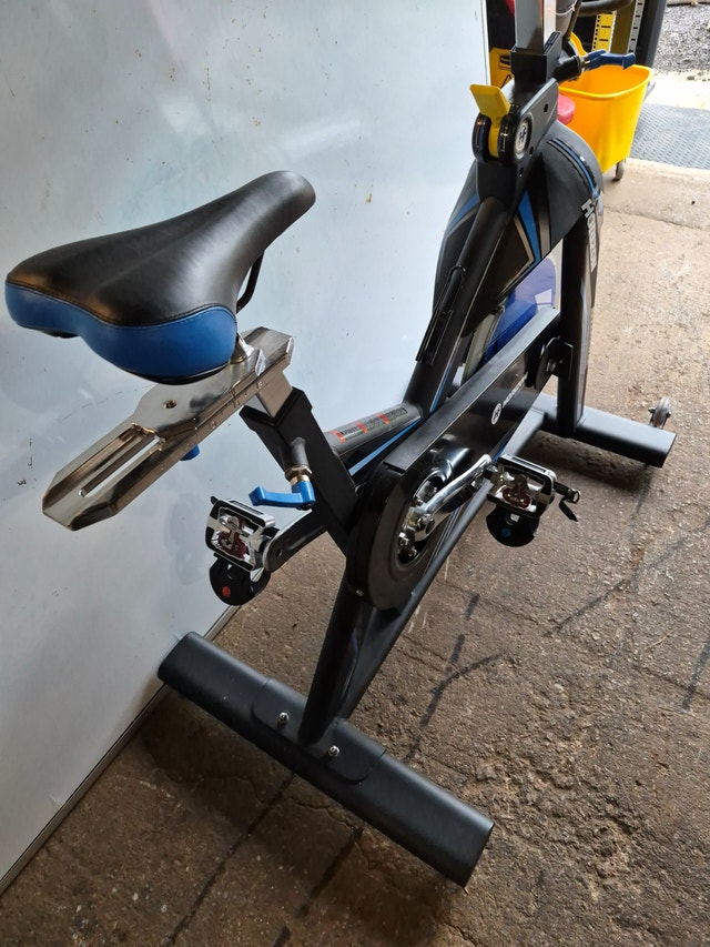 Horizon Indoor cycle upright stationary bicycle - photo 4