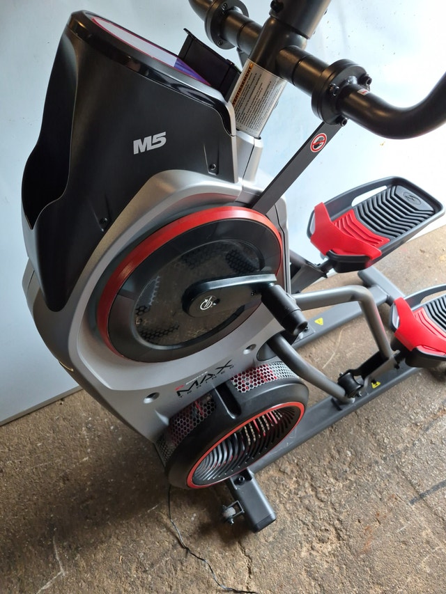 Bowflex M5 max trainer stair climber workout machine- LIKE NEW - photo 4