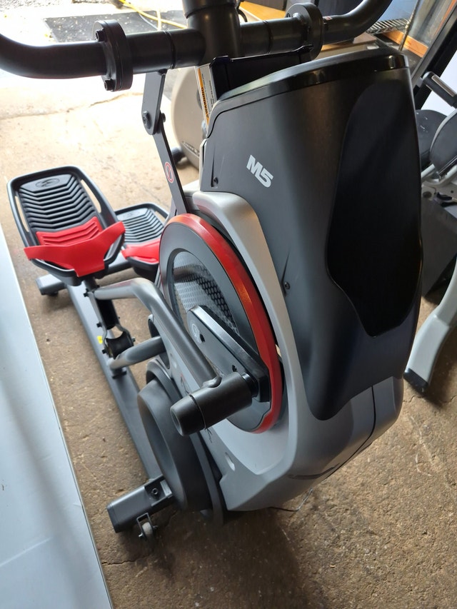 Bowflex M5 max trainer stair climber workout machine- LIKE NEW - photo 5